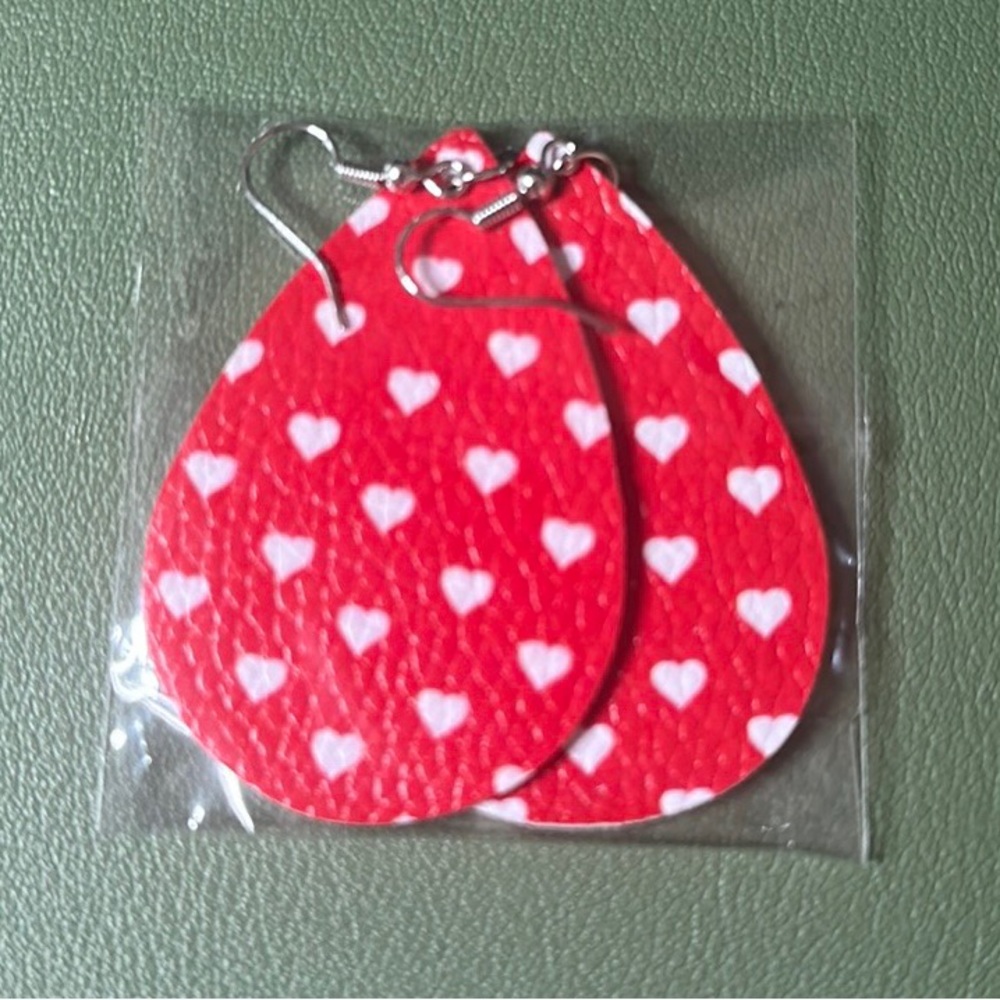 Leather heart earrings